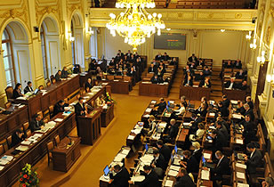 Tschechisches Parlament hat die Erhöhung von Umsatzsteuer und Einführung der Reichensteuer verabschiedet